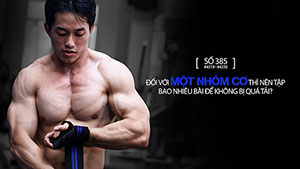 Đẩy ngực đều tay tạ nặng, đẳng cấp tăng dần theo năm tháng