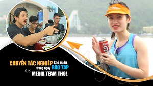 Chuyến tác nghiệp khó quên trong ngày bão táp của Media Team