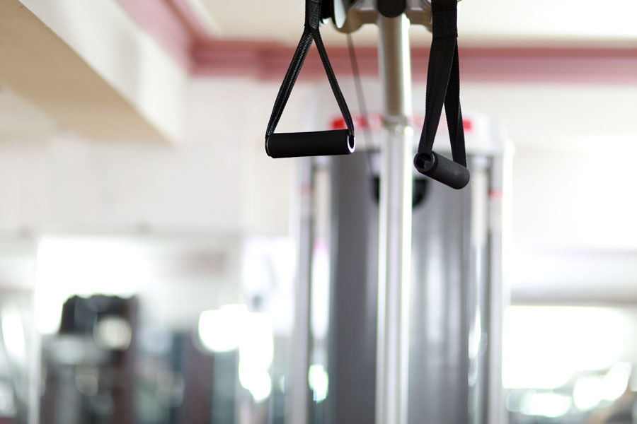Free weight Lats Pulldown kéo xô tự do kỹ thuật thể hình fitness