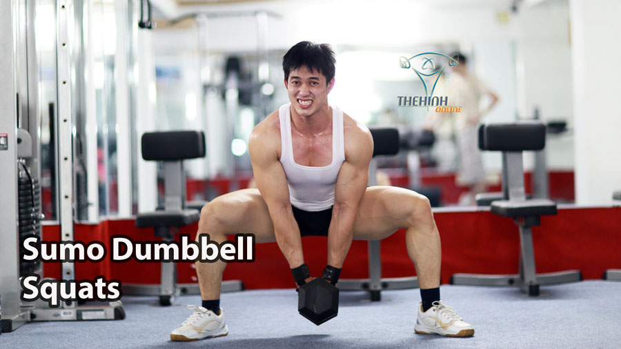 Sumo Dumbbell Squats Tập thể hình săn chắc đùi sau mông với tạ đôi