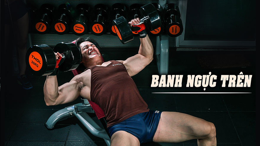 Banh ngực trên theo MaxOT
